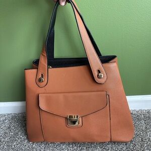 Elegant Tan Handbag